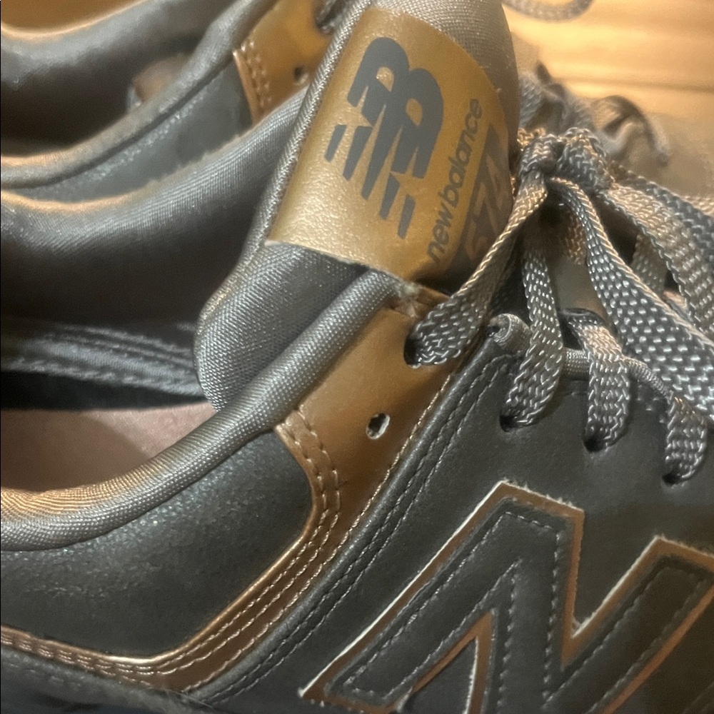 New Balance Charcoal Gray Lace-Up 574 Sneakers SZ 8 - Picture 5 of 9